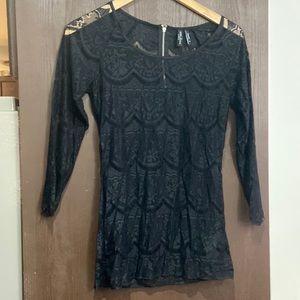 Guess by Marciano top in XS